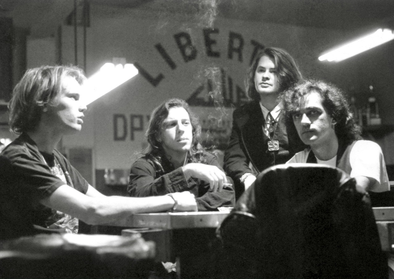 dw_pub_shot_1989_-_ps_-_mid_1274